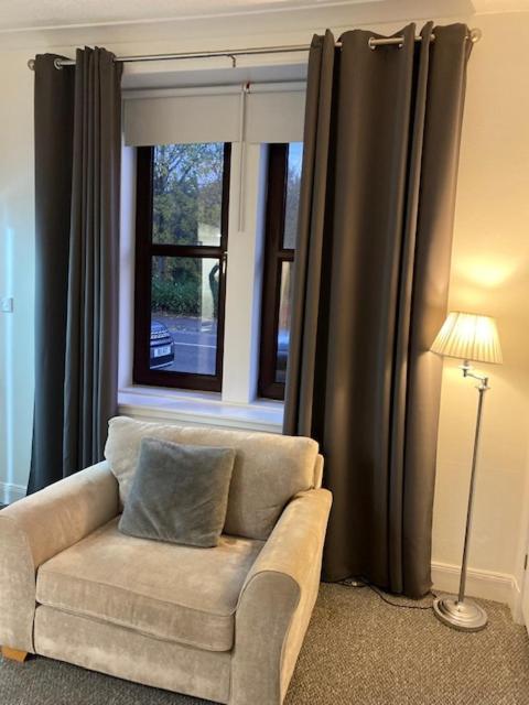 Glenfinnan - Two Bedroom Apartment 던펌린 외부 사진